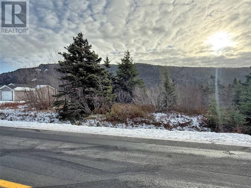 291 North River Road, North River