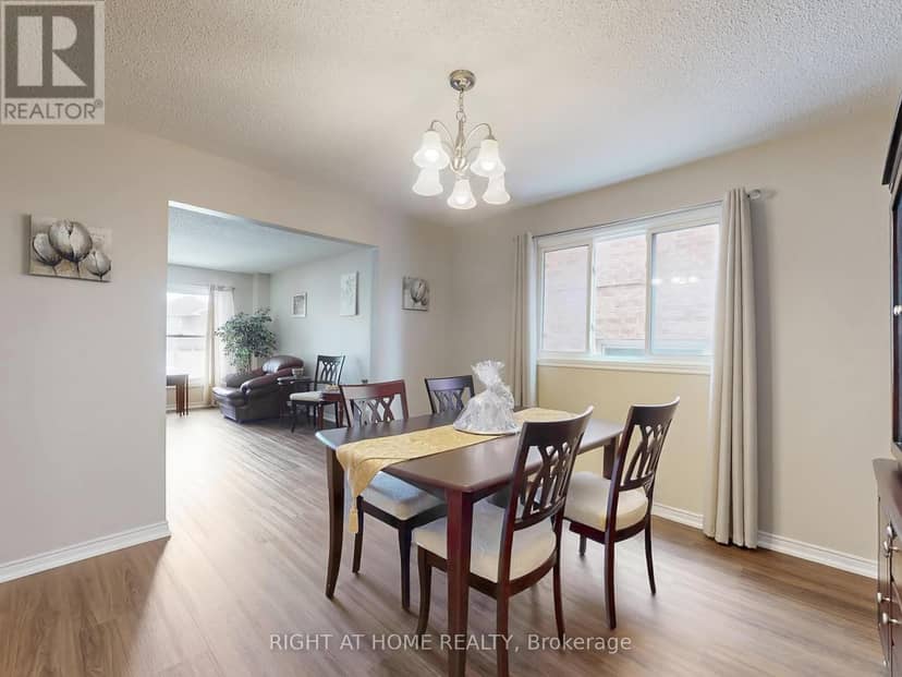 531 Steeple Hill, Pickering, photo 7