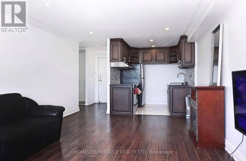 605 - 100 Lotherton Pathway, Toronto, photo 5