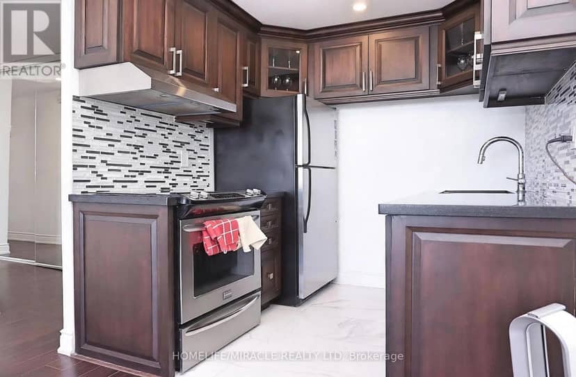605 - 100 Lotherton Pathway, Toronto, photo 8
