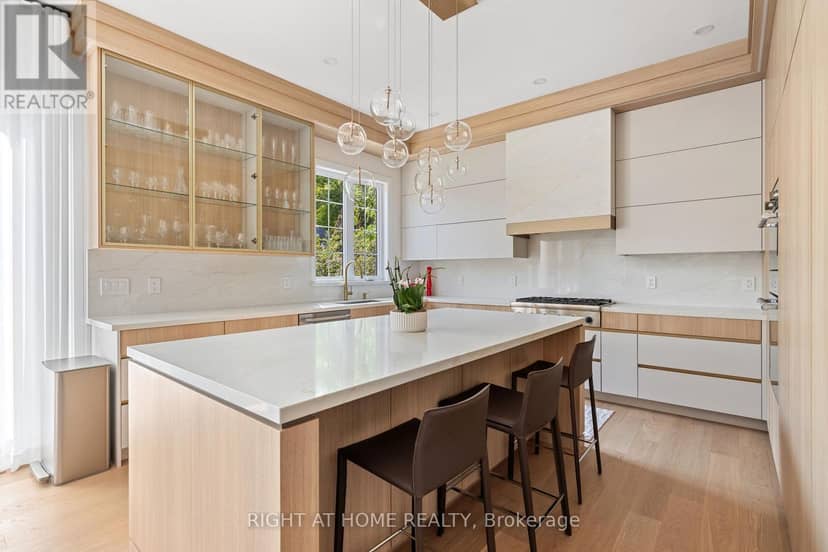 33 Thorndale Avenue — photo 13 of 40