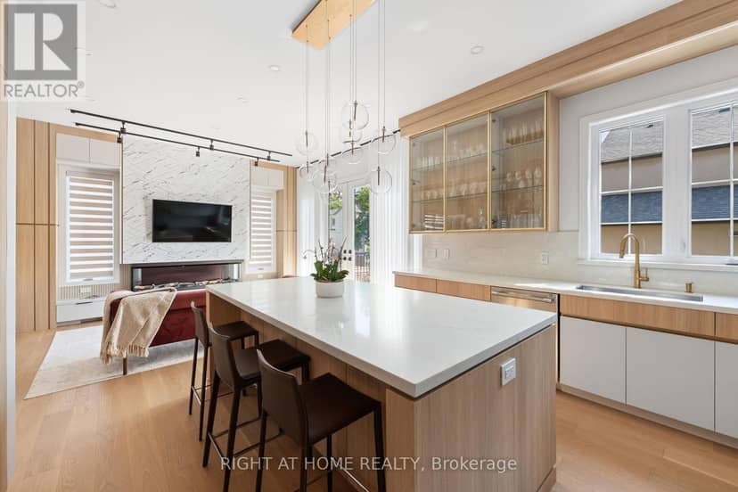 33 Thorndale Avenue — photo 16 of 40