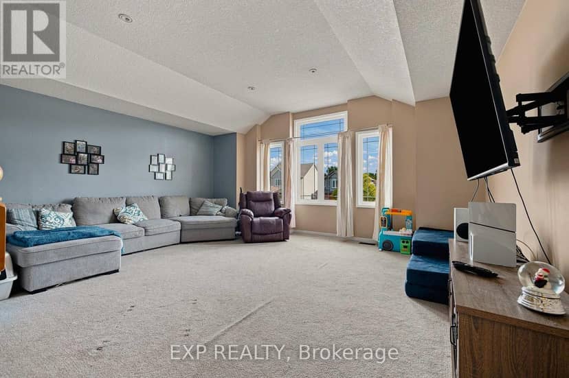 742 Rogers Road — photo 15 of 31
