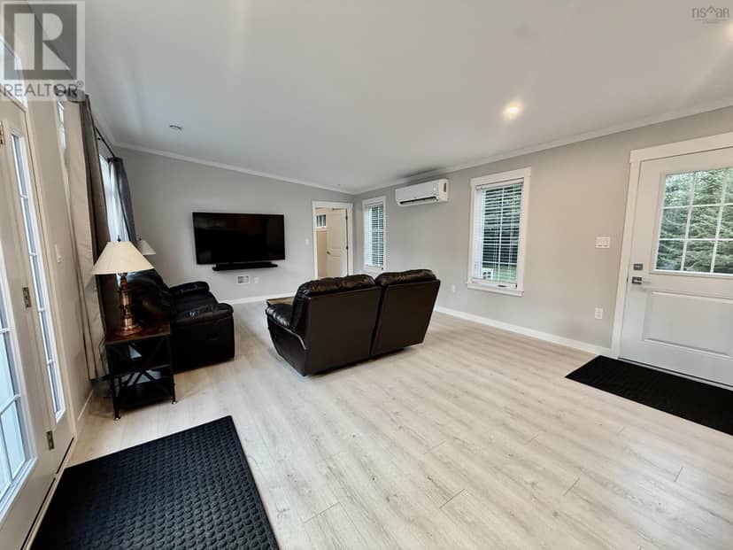7101 Highway 14 — photo 11 of 38