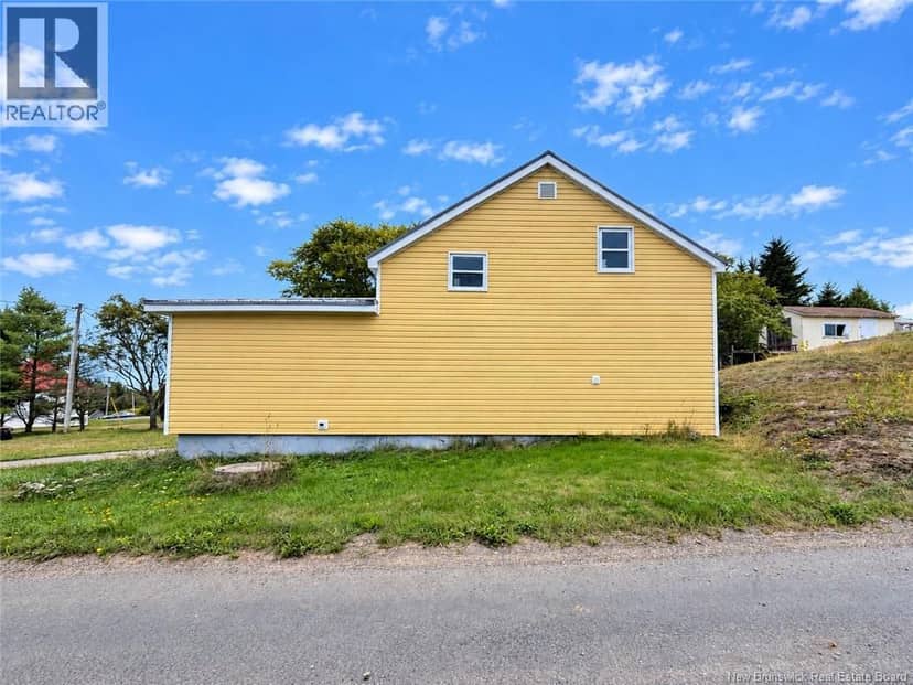 11 Windsor Street, Grand Manan, photo 2