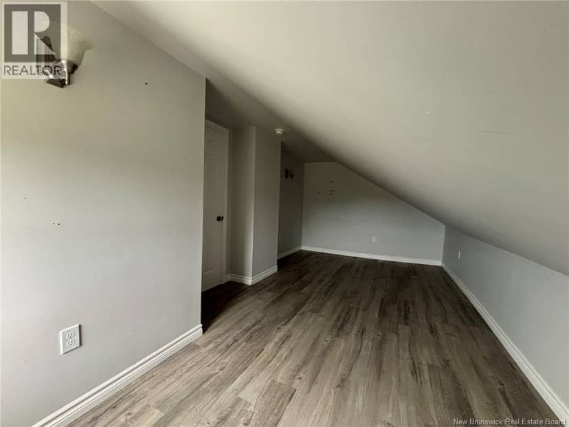 11 Windsor Street — photo 33 of 40