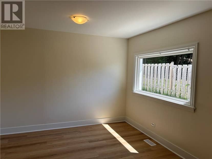 28 Baker Street — photo 18 of 35