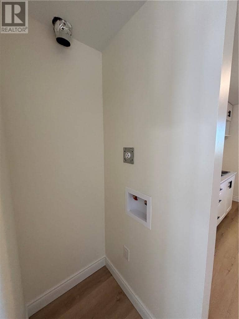 28 Baker Street — photo 20 of 35