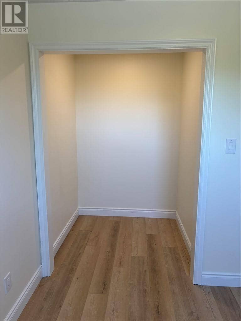 28 Baker Street — photo 23 of 35