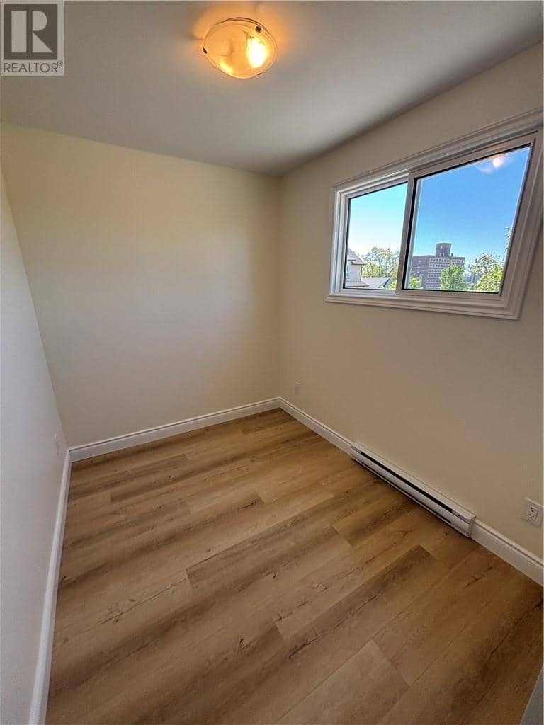 28 Baker Street — photo 25 of 35