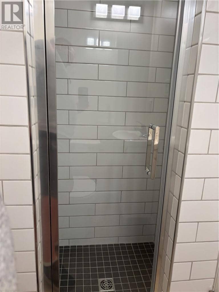 28 Baker Street — photo 27 of 35