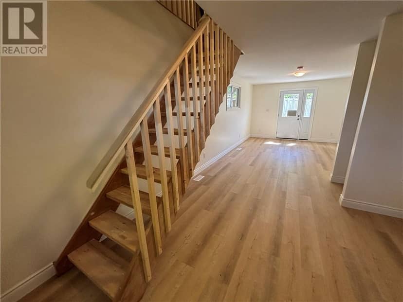 28 Baker Street — photo 29 of 35