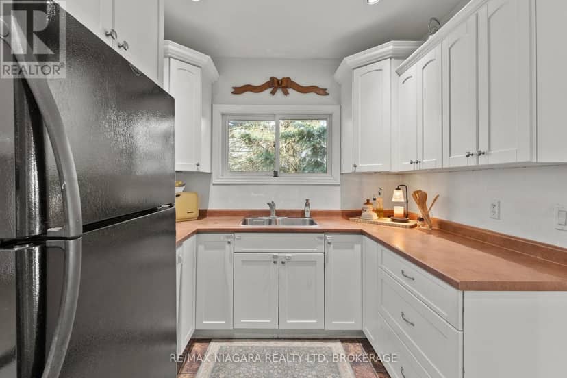 702 Main Street — photo 20 of 40