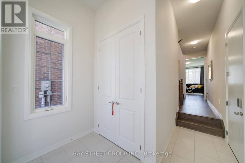 427 Coronation Road — photo 5 of 40