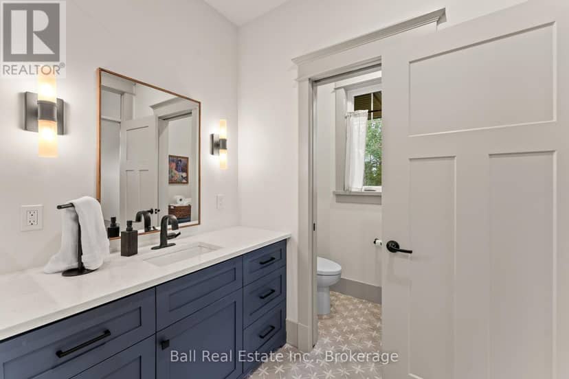 149 Ellwood Crescent — photo 27 of 40