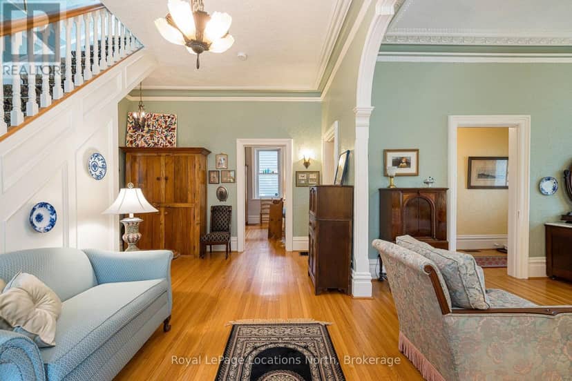 148 Napier Street — photo 18 of 40
