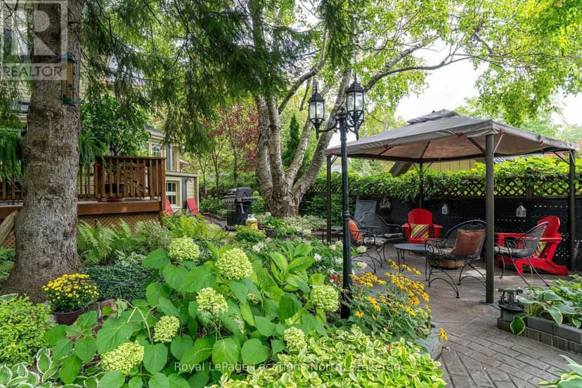 148 Napier Street — photo 3 of 40