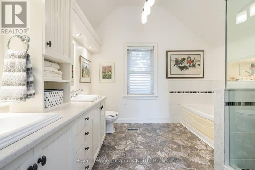 148 Napier Street — photo 32 of 40