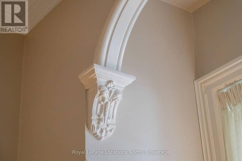148 Napier Street — photo 9 of 40