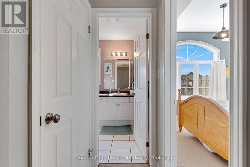 96 Timber Creek Crescent — photo 32 of 40