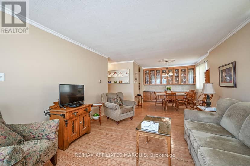 208 - 10 Armstrong Drive — photo 13 of 28