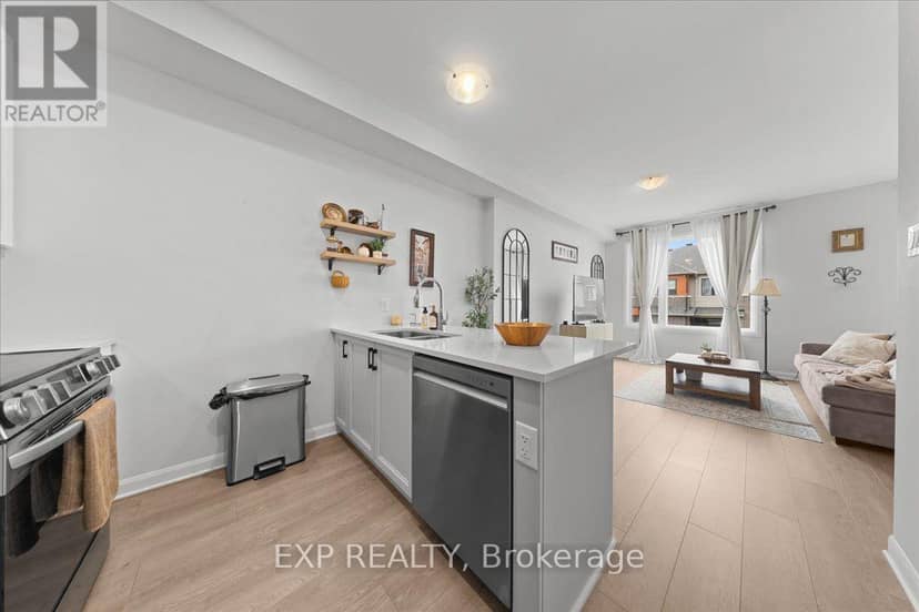 302 Clearpath Private — photo 17 of 40