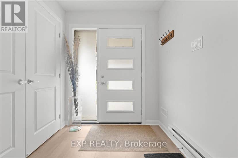 302 Clearpath Private — photo 5 of 40
