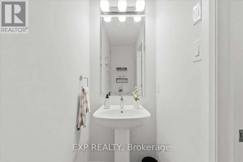 302 Clearpath Private — photo 7 of 40