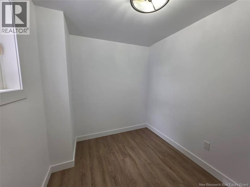195 Principale Street — photo 12 of 33