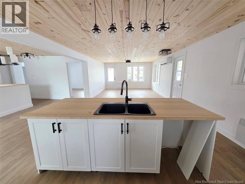 195 Principale Street, Sainte-Anne-De-Madawaska, photo 3
