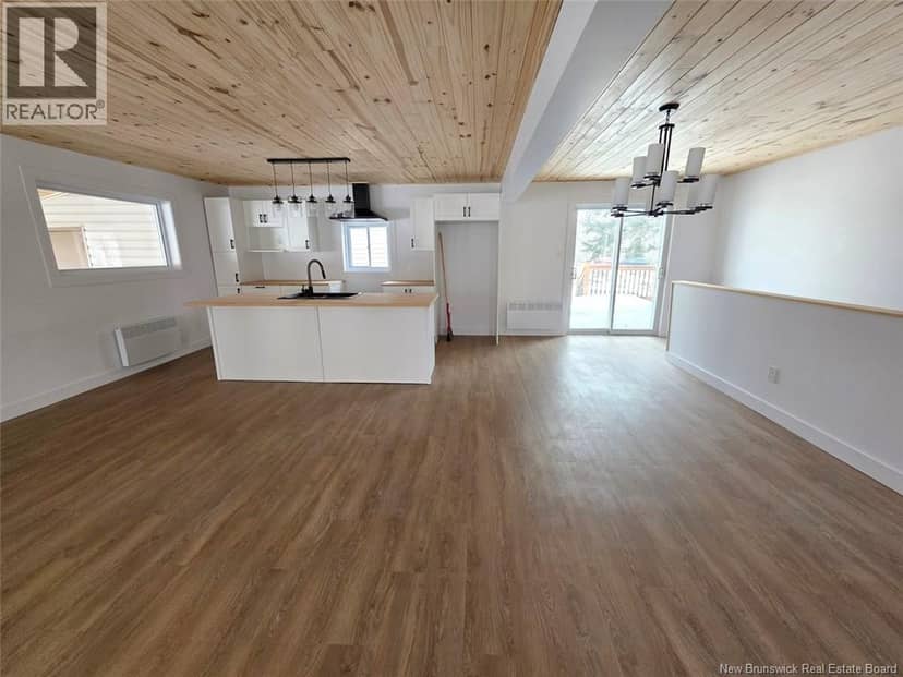 195 Principale Street — photo 9 of 33