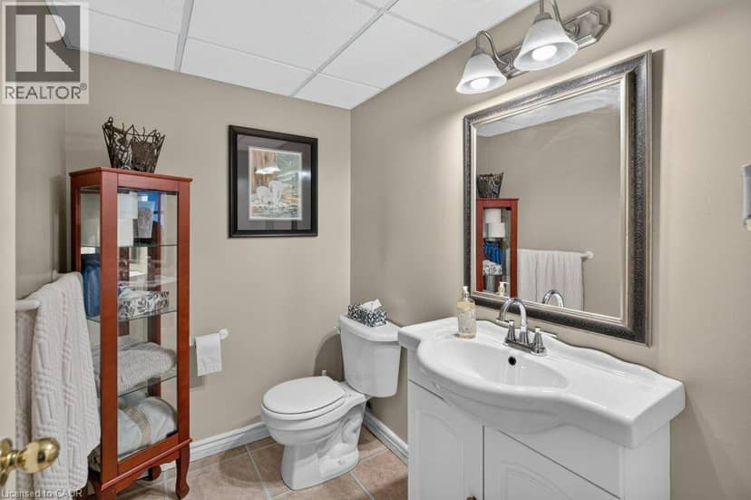2 LUCIANO Court — photo 35 of 40