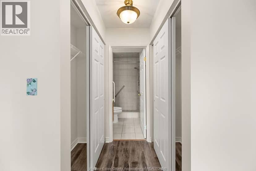 4500 YPRES AVENUE Unit# 314 — photo 11 of 23