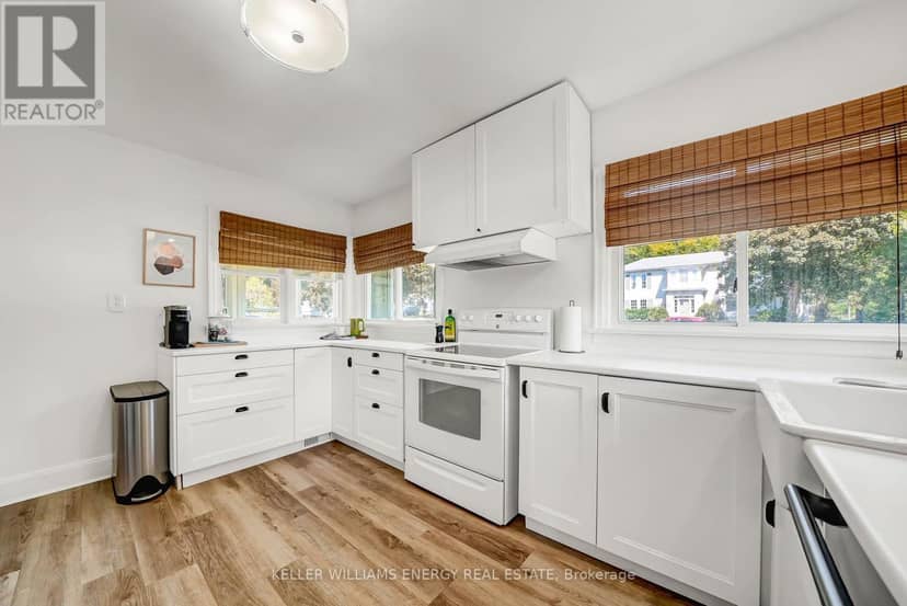 421 Bloomfield Main Street — photo 13 of 37