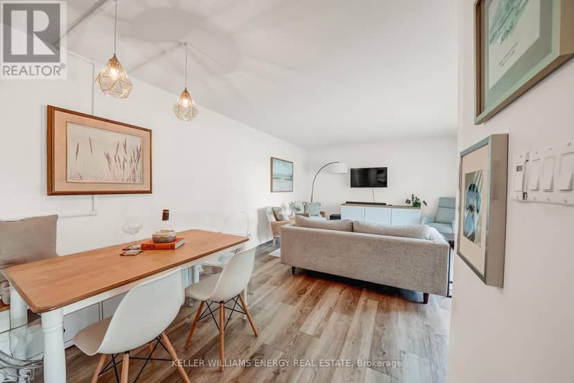 421 Bloomfield Main Street, Prince Edward County, photo 5