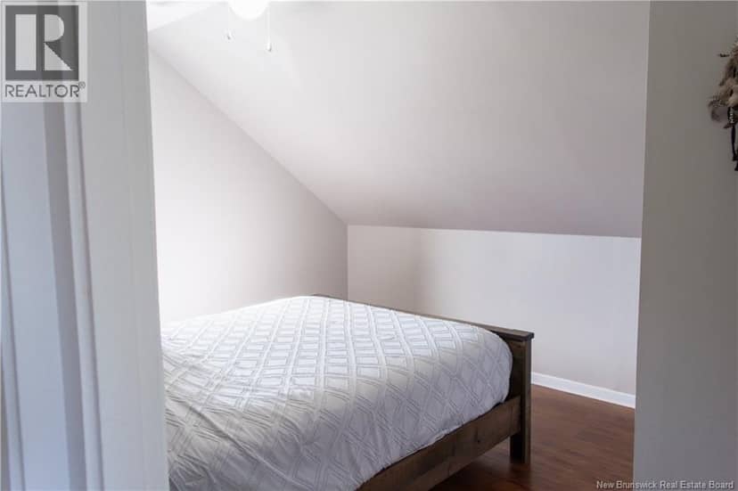 39 rue St-Antoine — photo 23 of 40