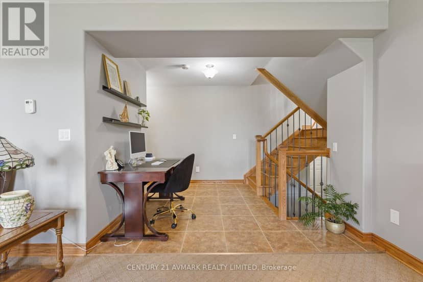 541 Barrick Road — photo 32 of 40