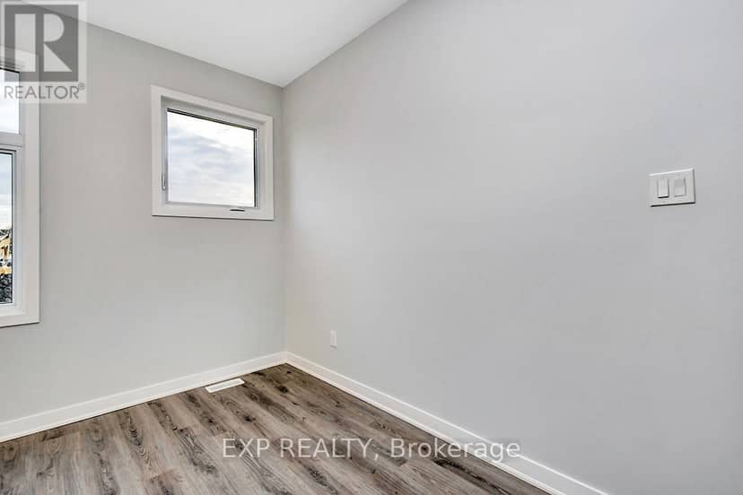 1258 Hemlock Road — photo 24 of 38