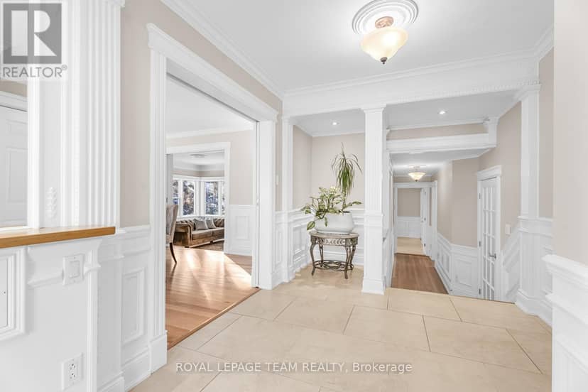 235 Hemlock Road, Ottawa, photo 2