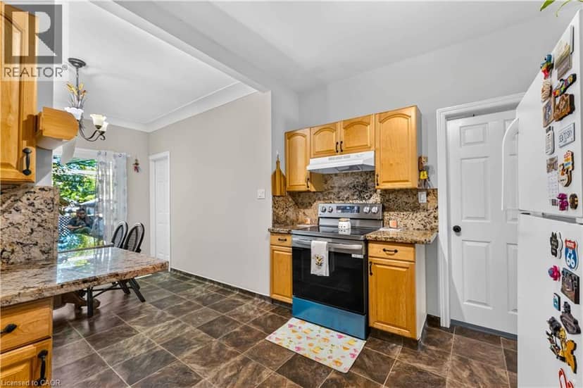 54 EAST 23RD Street — photo 12 of 34
