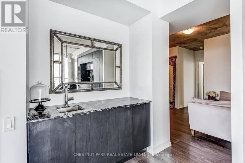 4005 - 88 Blue Jays Way — photo 11 of 31