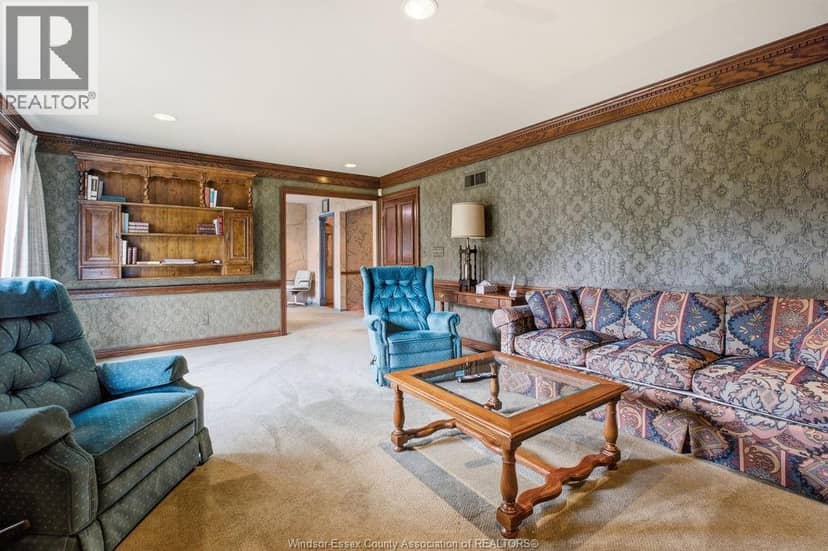 3590 Huntington Avenue — photo 13 of 40