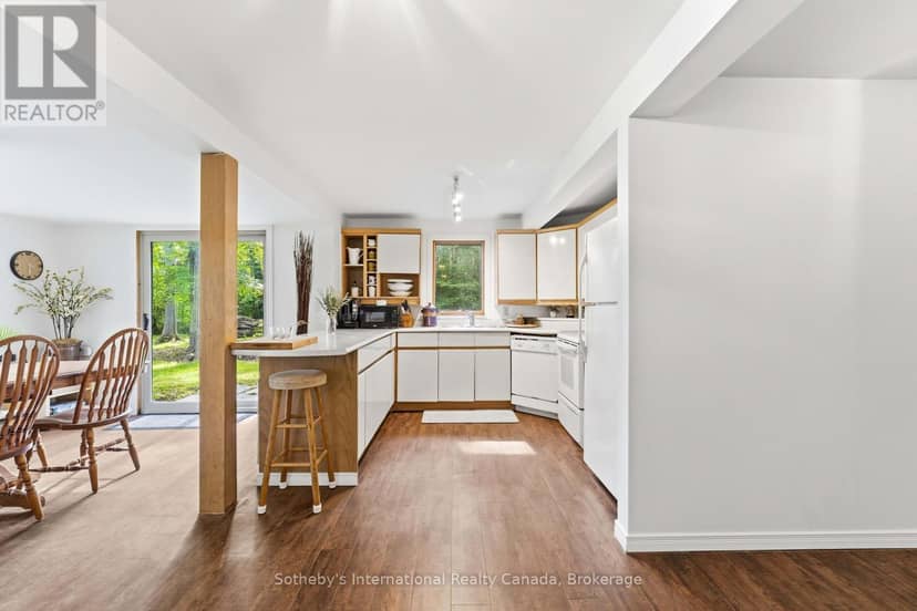 3583/87 Southwood Beach Boulevard — photo 17 of 40
