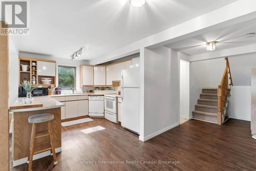 3583/87 Southwood Beach Boulevard — photo 21 of 40