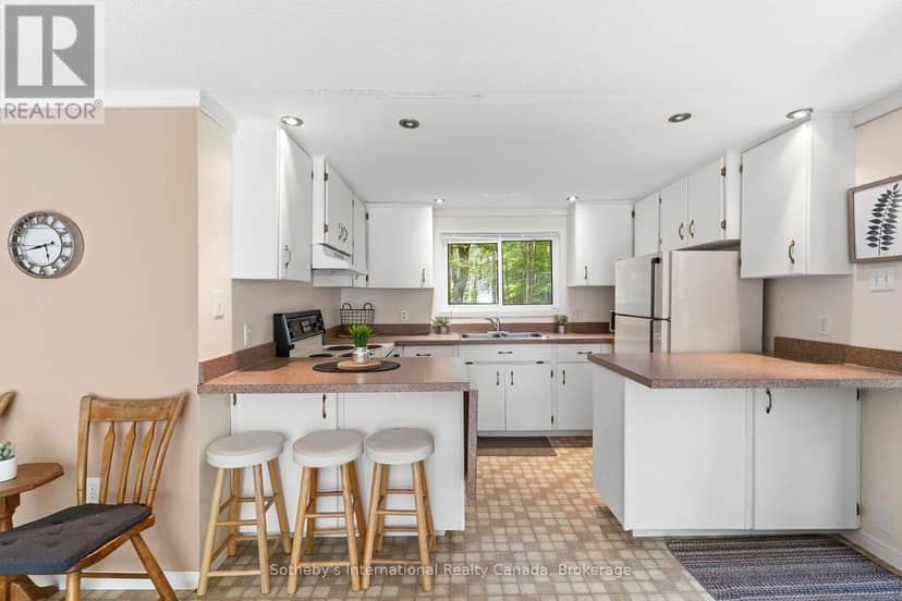 3583/87 Southwood Beach Boulevard — photo 33 of 40