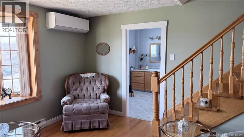 1437 Principale Street — photo 15 of 40