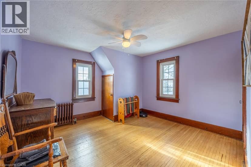 244 KENT Street S — photo 16 of 34