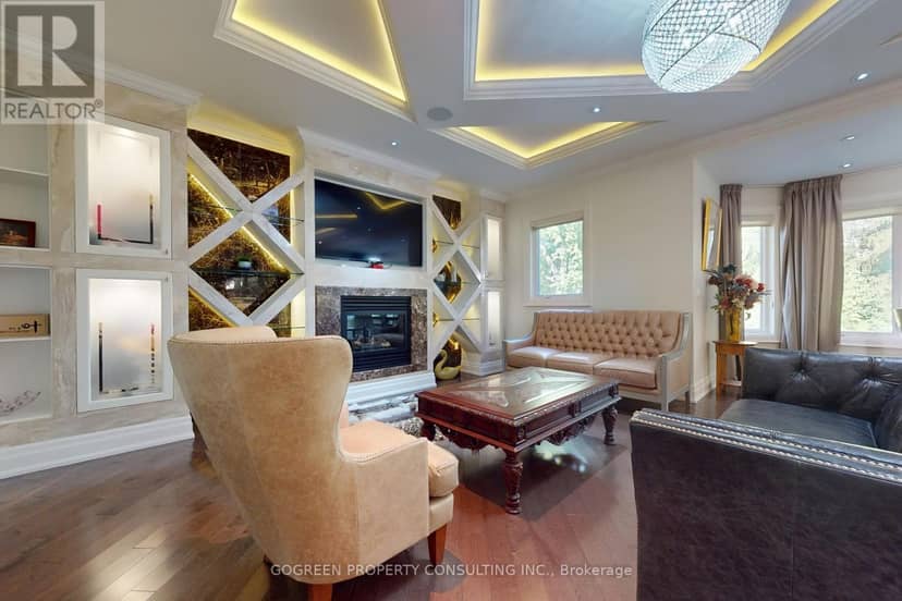 11 Elmview Avenue, Toronto, photo 3