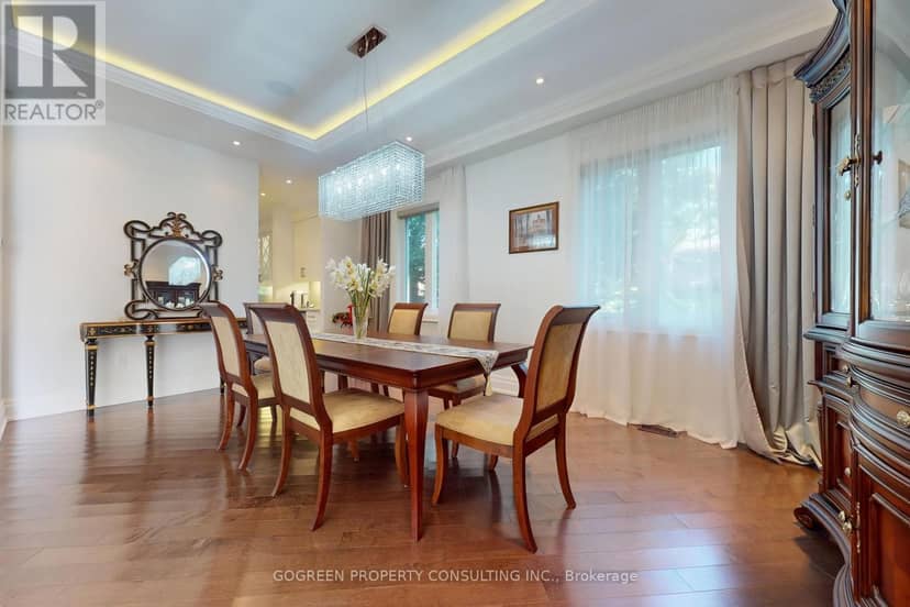 11 Elmview Avenue, Toronto, photo 7