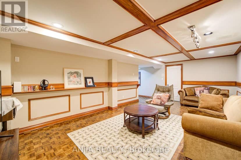 8 Calderbridge Crescent — photo 37 of 40